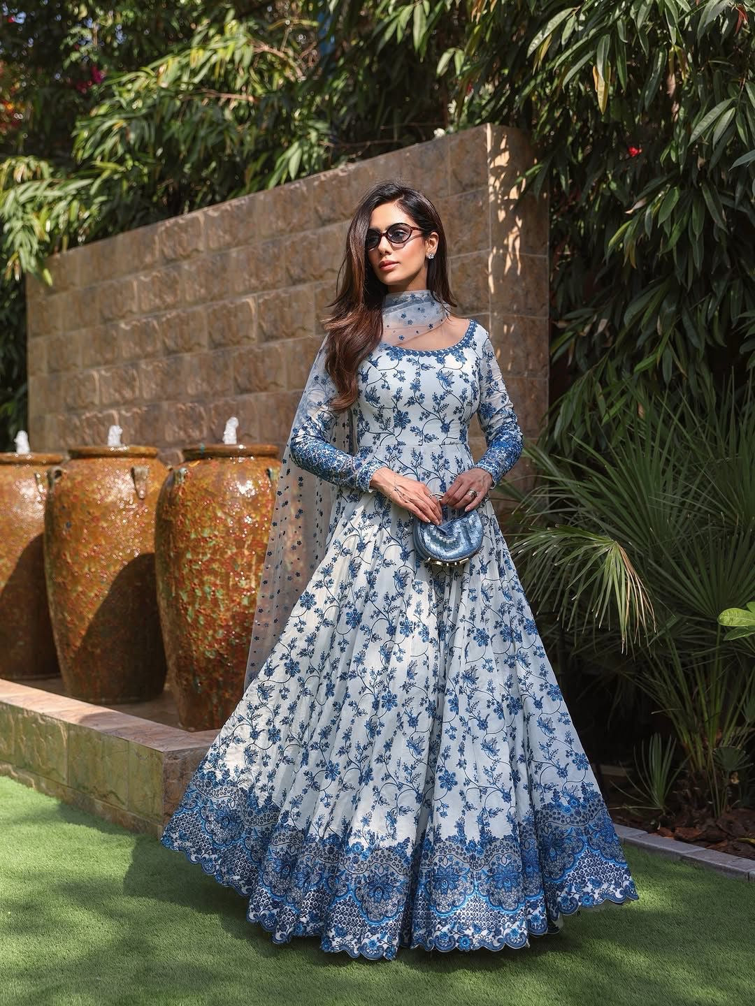 ✨ Elegant Heavy Embroidered Anarkali Suit Set