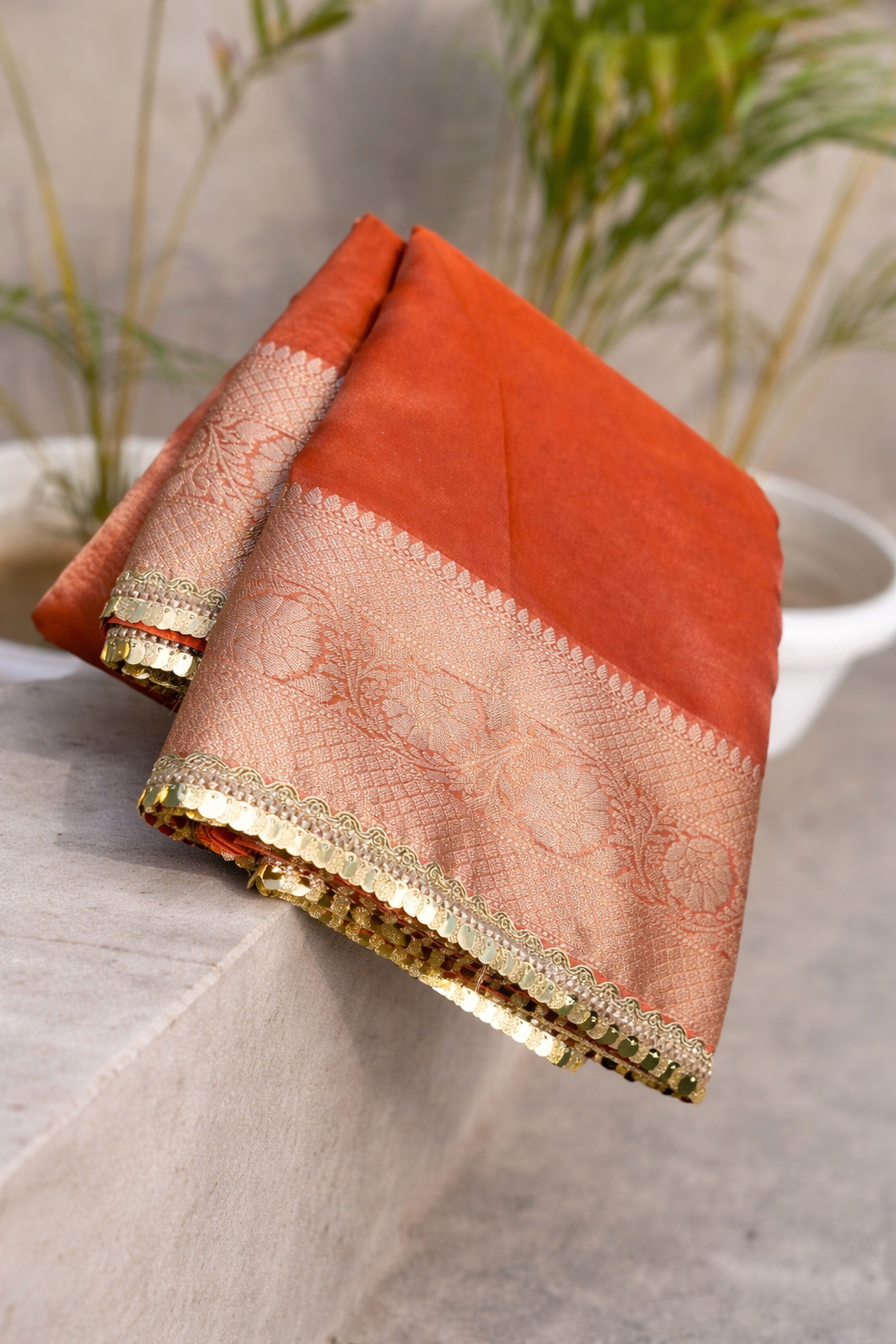 ✨ Elegant Pink Banarasi Tissue Saree
