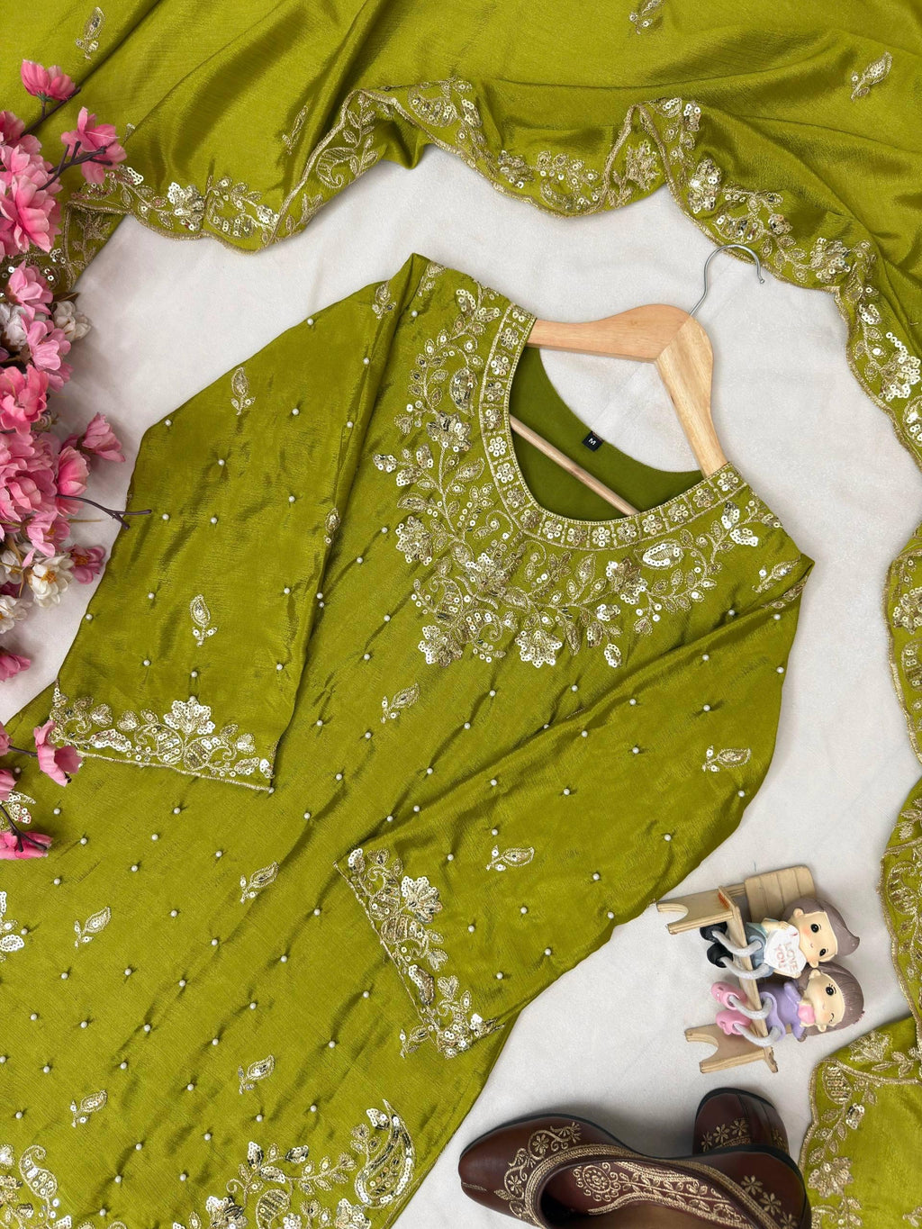 💚 Chinon Silk Embroidered Kurti Palazzo Set