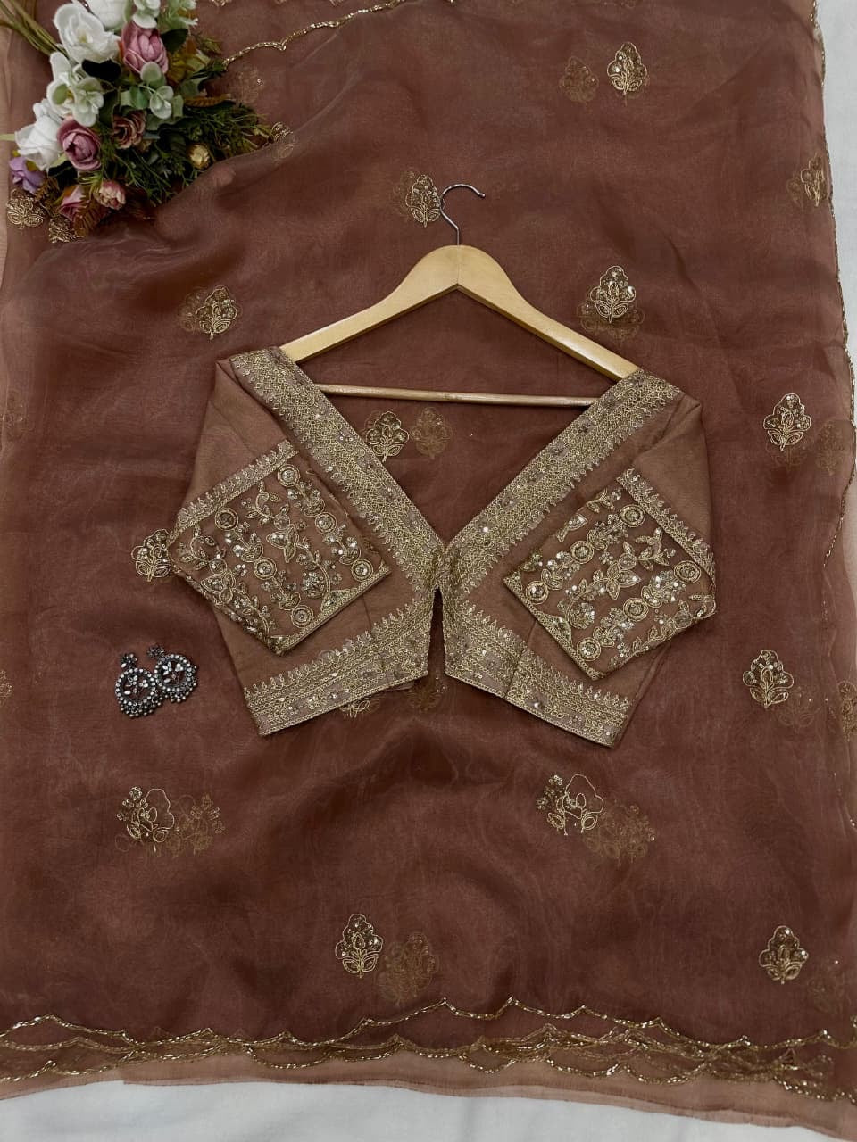 Elegant Pure Organza Embroidered Saree with Valmoti Handwork Border