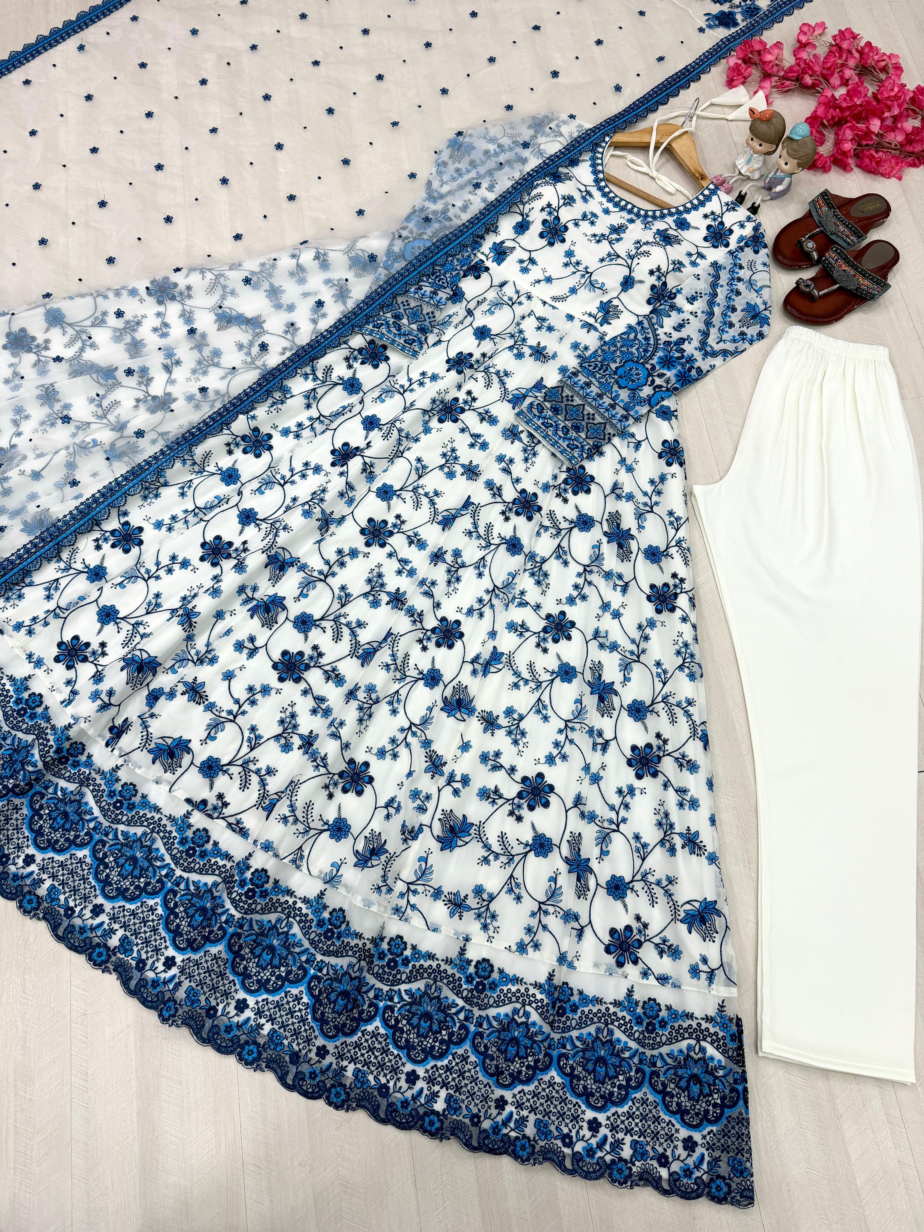 ✨ Elegant Heavy Embroidered Anarkali Suit Set