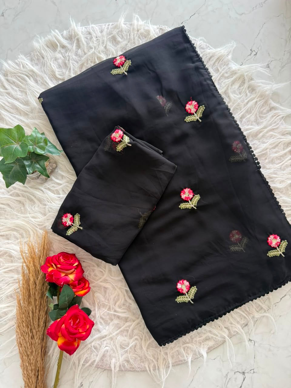 🌸 Premium Soft Georgette Saree with beautiful floral multi-thread butti work ✨