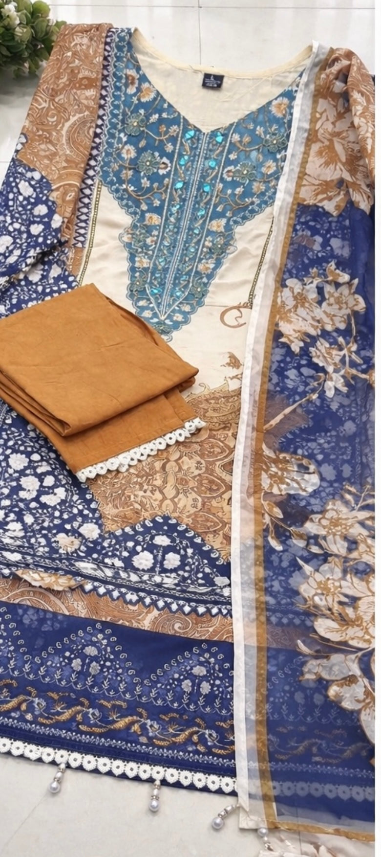 Berry Silk Hand Mirror Work Suit Set